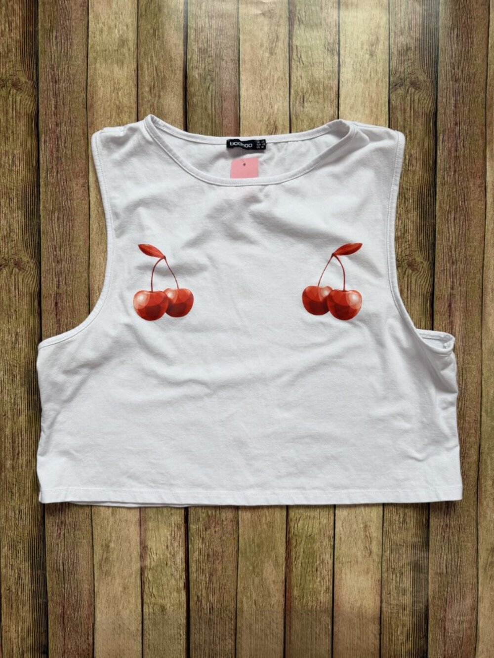 Boohoo Cherry Graphic Tank 2X | Y2K Vibes Summer Crop Tank - Picture 2 of 2